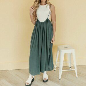 NWOT Wishlist Wide Leg Suspender Jumpsuit - Medium